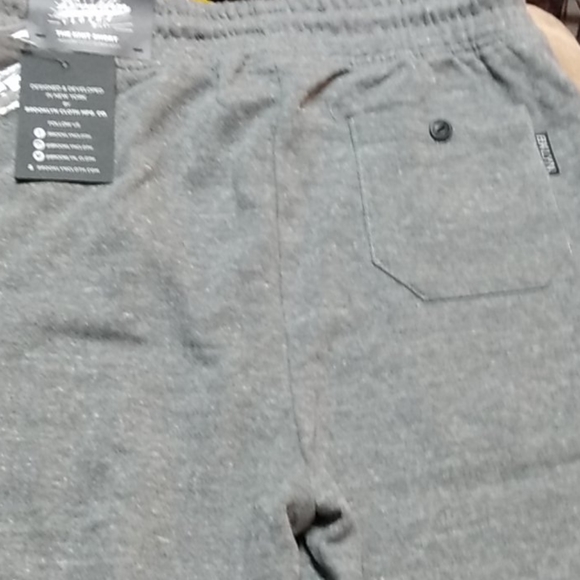 Knit shorts - Picture 2 of 5